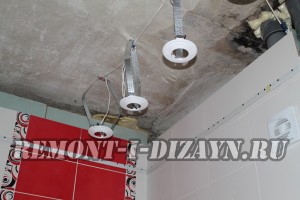 процесс установки натяжного потолка в ванной комнате своими руками предусматривает натягивание пленки