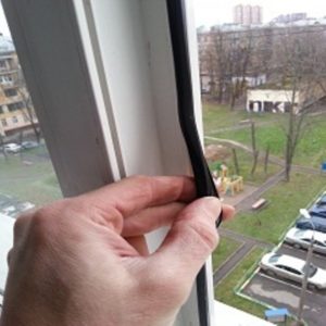 Причины конденсата на пластиковых окнах и их устранение